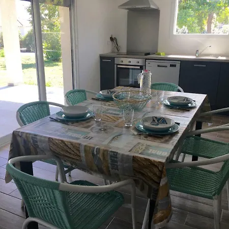 E Lecce * Santa-Lucia-di-Moriani