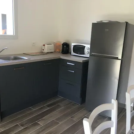 E Lecce Villa *